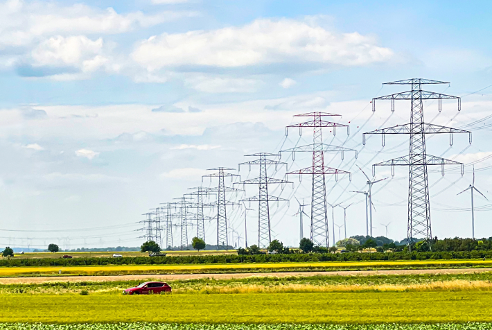 Olin-Epoxy-Industry-Applications-Energy-Distribution-Image-1